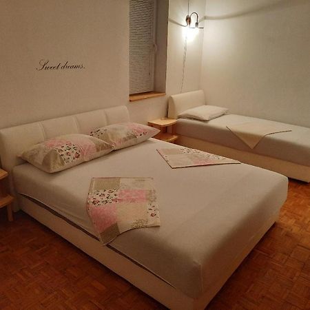 Holiday Home Villa Marin Stanici Exterior foto